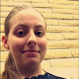 Meet your Posher, Emilee